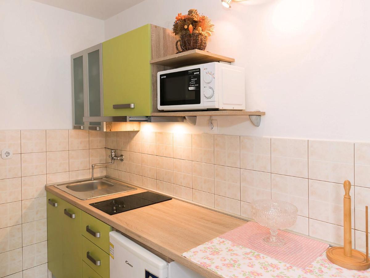 Apartments Graziella Porec Esterno foto