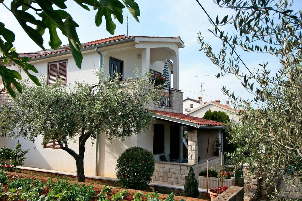 Apartments Graziella Porec Esterno foto