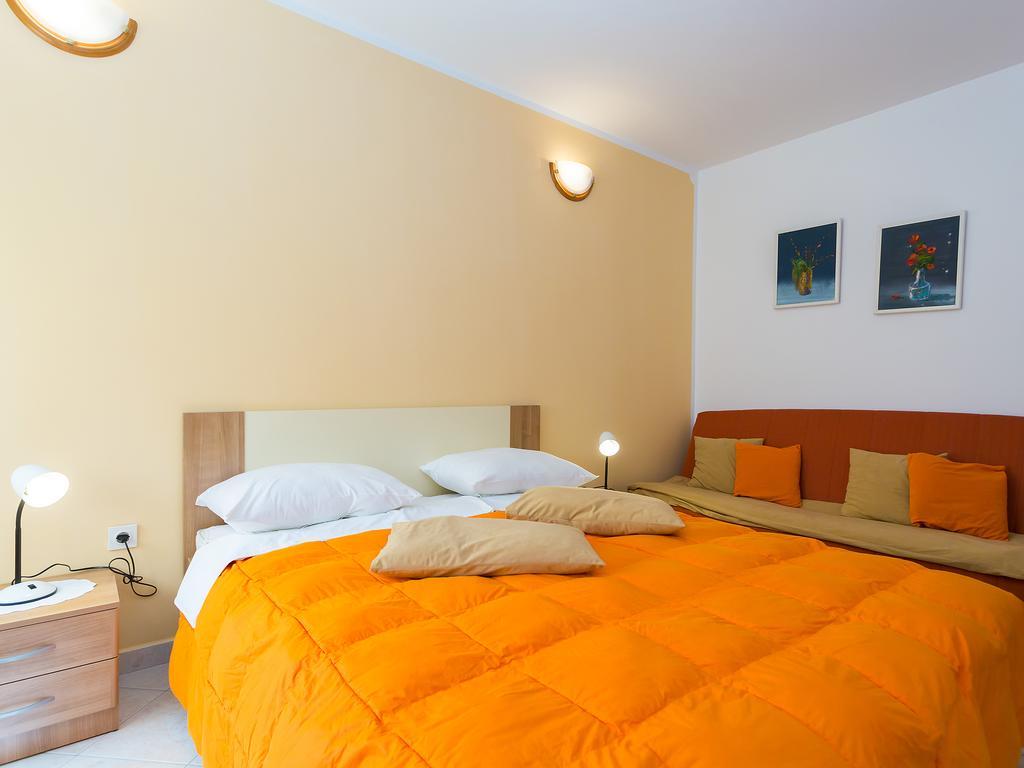 Apartments Graziella Porec Esterno foto